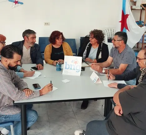 Reuni&oacute;n da deputada Carmela Gonz&aacute;lez Iglesias cos equipos do BNG no Val Mi&ntilde;or