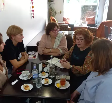 Reuni&oacute;n de Carmela Gonz&aacute;lez con representantes da ANPA do IES Val Mi&ntilde;or 2024-10-10