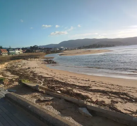 Destrozos Na Costa