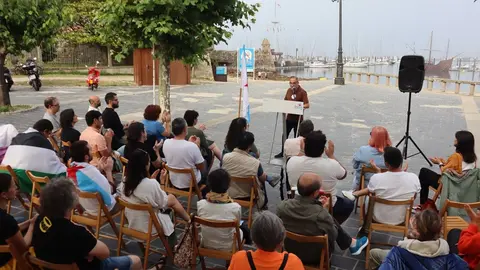 acto comarcal polo D&iacute;a da Patria en Baiona