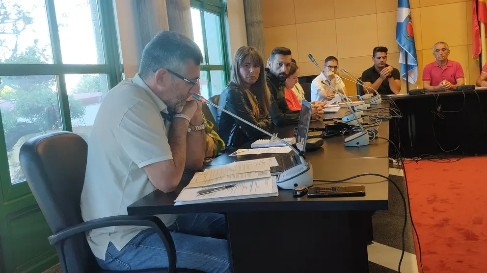 Xavier Rodr&iacute;guez durante unha intervenci&oacute;n no Pleno